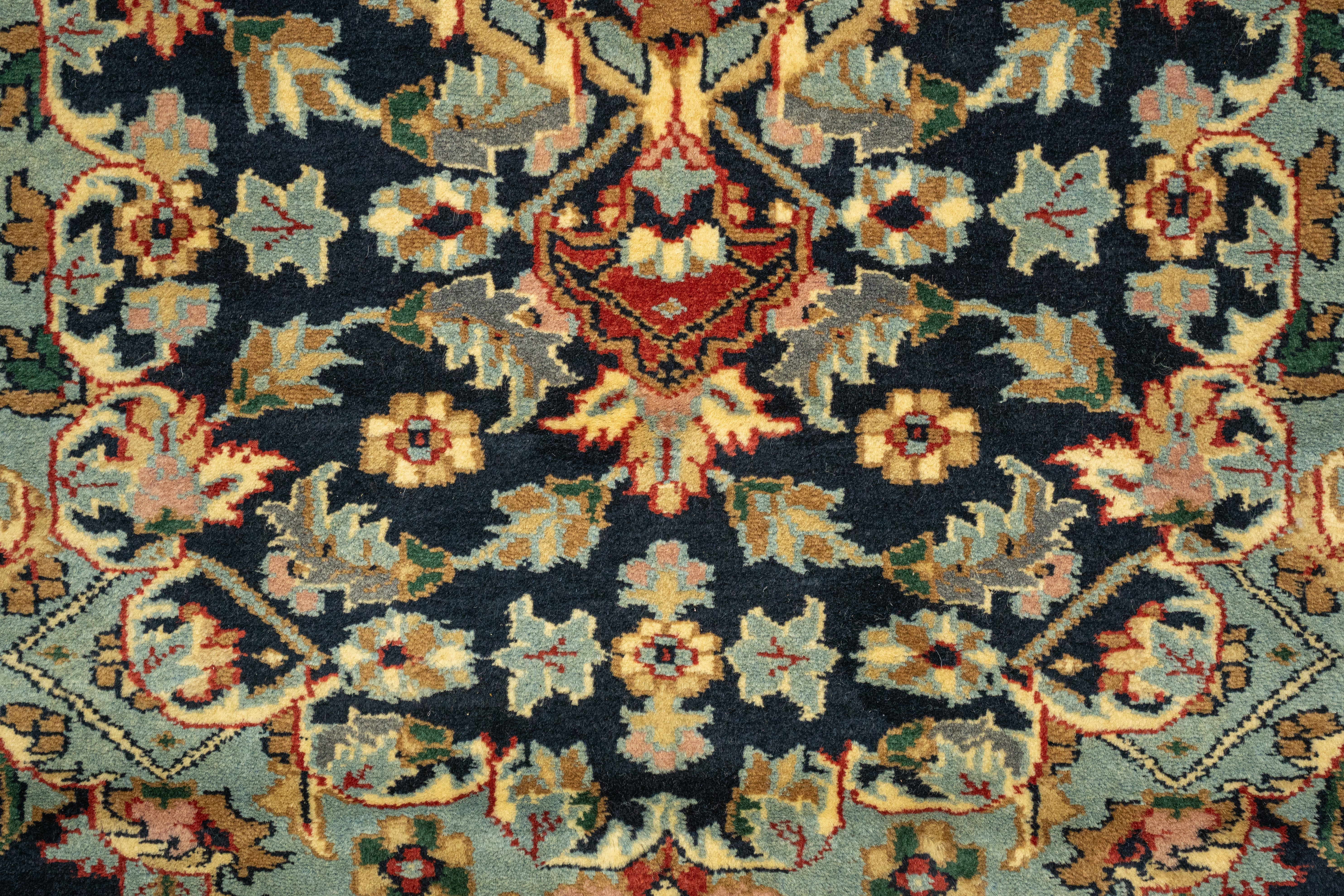 Handknotted Modern Carpet DIA- 19